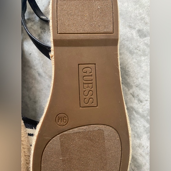 guess sandles! - Picture 4 of 5